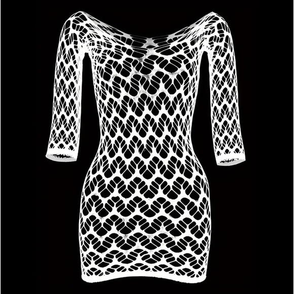 White Hollow Out Wave Pattern Fishnet Swim Cover-Up Beach Dress - Picture 4 of 7